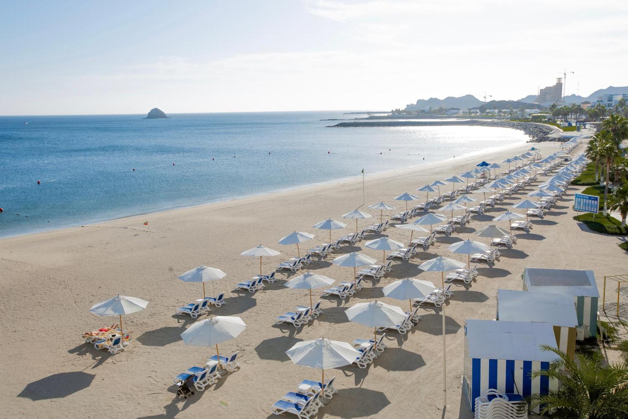 منتجع راديسون بلو، الفجيرة المظهر الخارجي الصورة Playa de la Pineda
